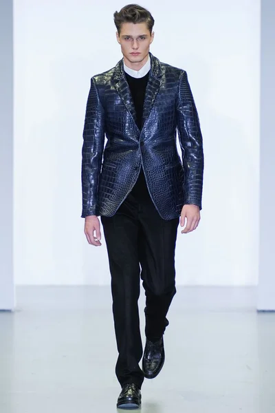 Look 43